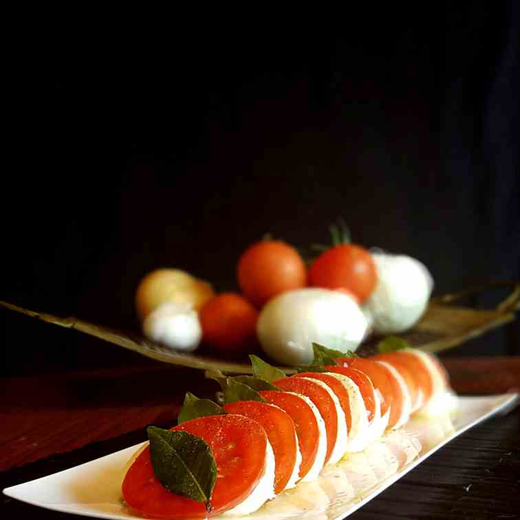 Tomato and Mozzarella Salad