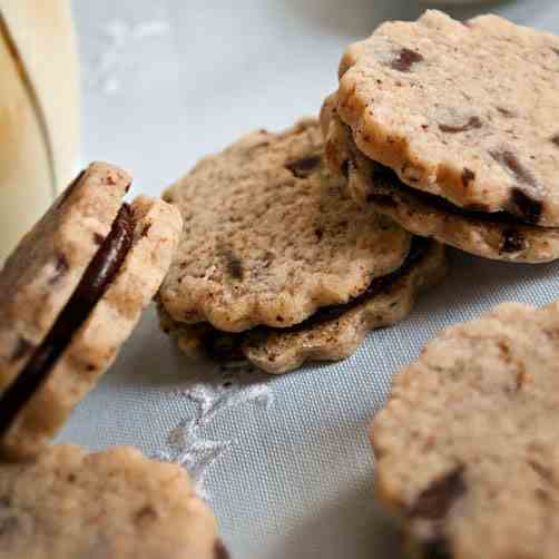 Sandwich cookies