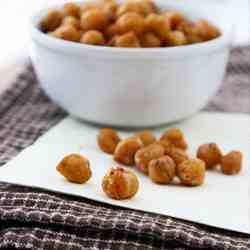 Fajita-Spiced Roasted Chickpeas