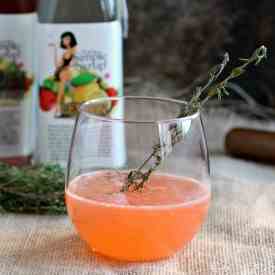 Strawberry Thyme Gin Fizz