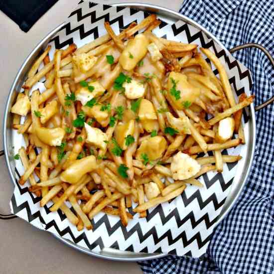 Easy Poutine Gravy Fries