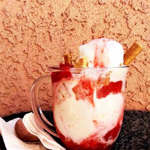 Strawberry cheesecake ice cream