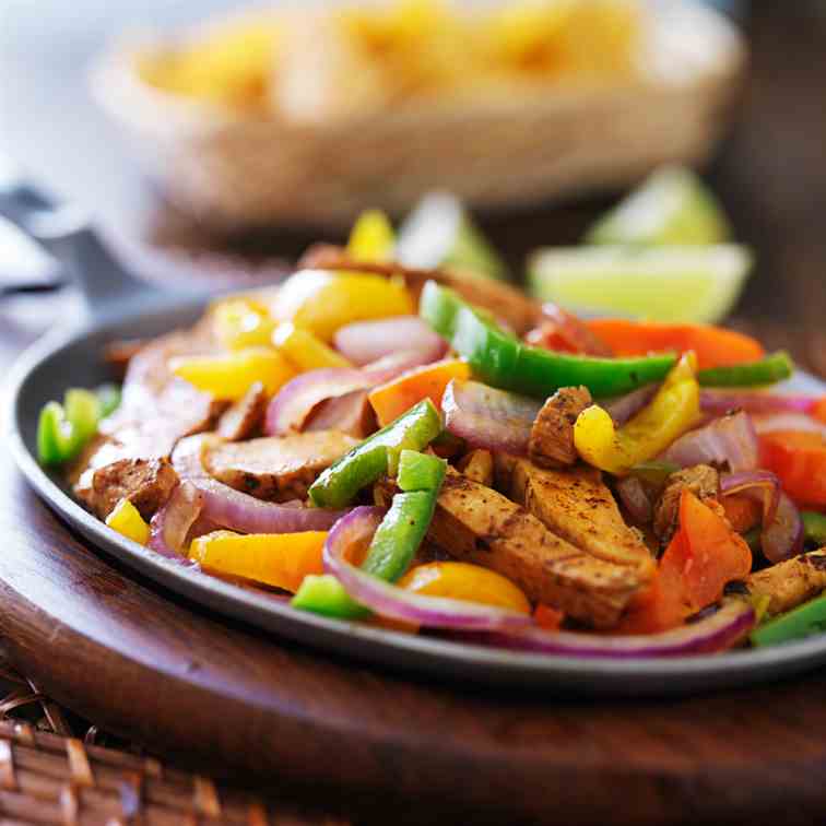 Slow Cooked Creamy Chicken Fajitas