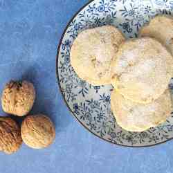 Walnut shortbread