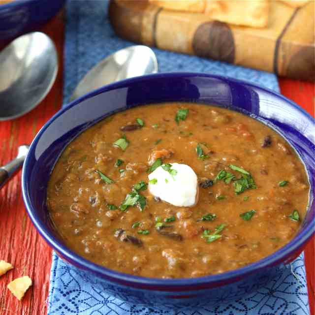 Hearty Lentil & Black Bean Soup