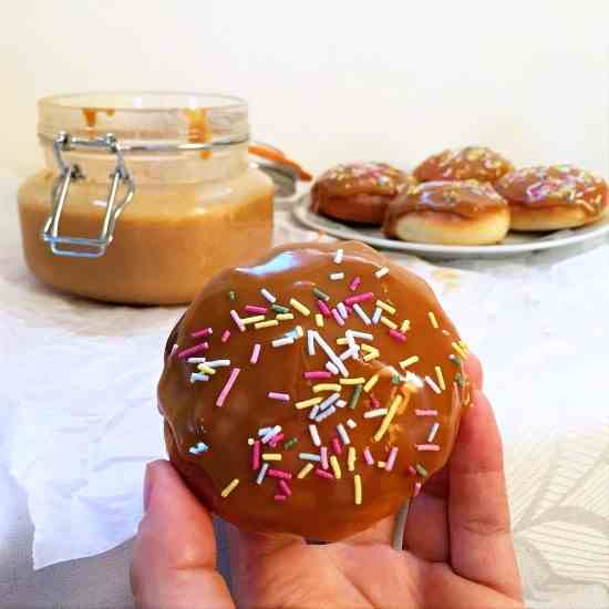 Baked salted caramel doughnuts