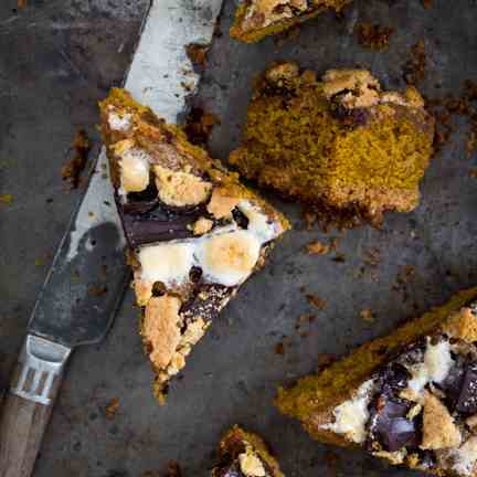 Pumpkin S'mores Bars