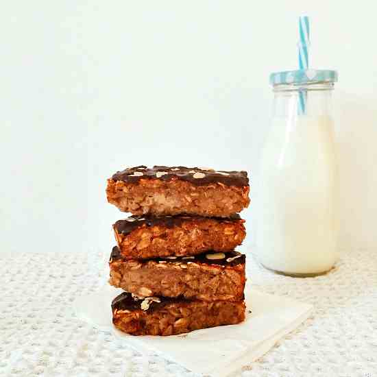 Flapjacks with dark chocolate