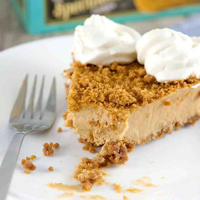 (Almost) No Bake Cookie Butter Pie 