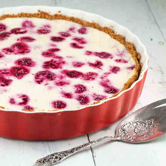 Raspberry quark pie