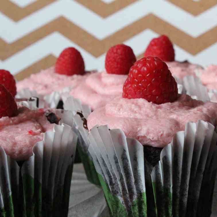 Chocolate Cupcake Raspberry Buttercream