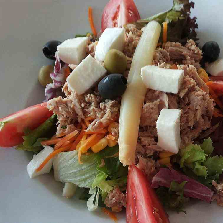 Tuna Bean Salad with Onions