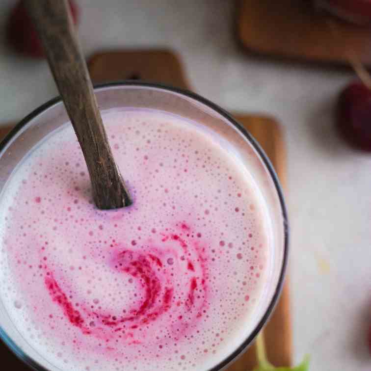 Raspberry Lassi