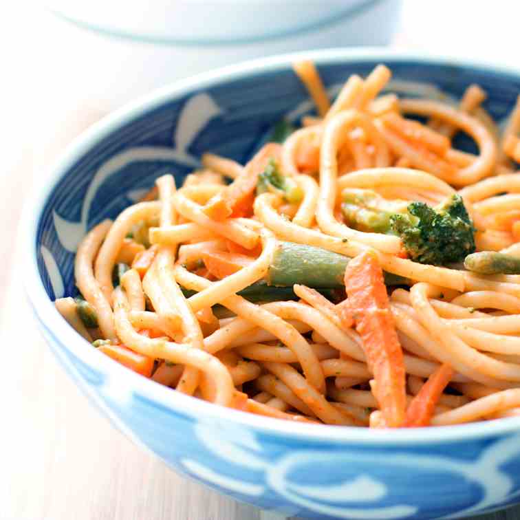 Noodles with Peanut Sriracha Sauce