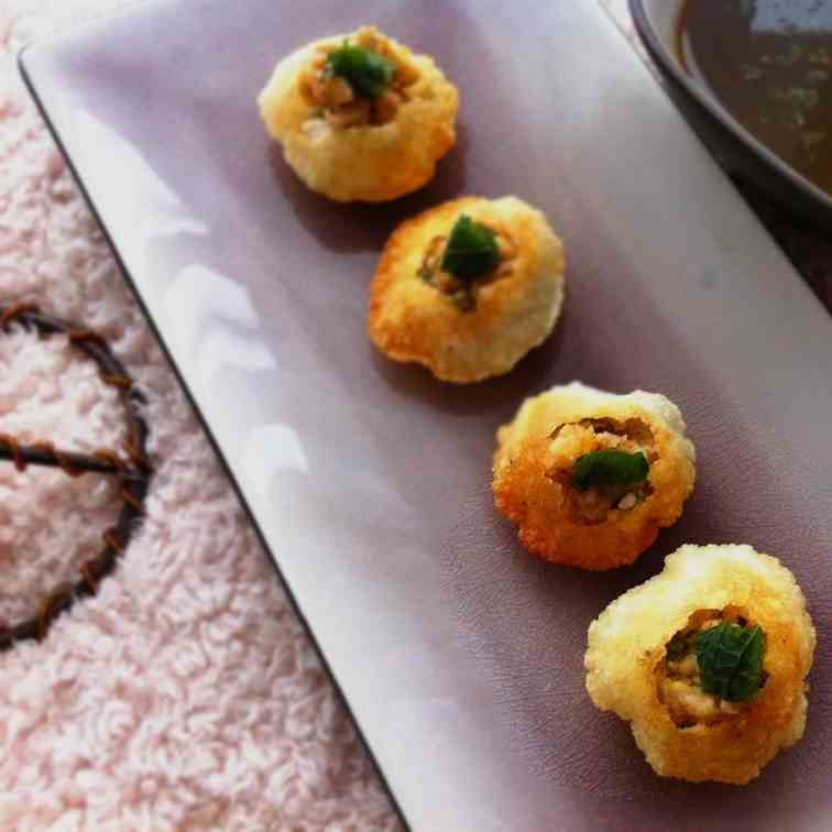 Gol Gappa ( Pani Puri) 