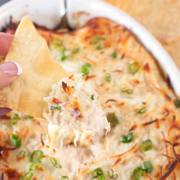 Crab Rangoon Dip with Crispy Won Ton Chips