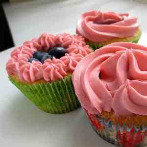 Strawberry Lemonade Cupcakes