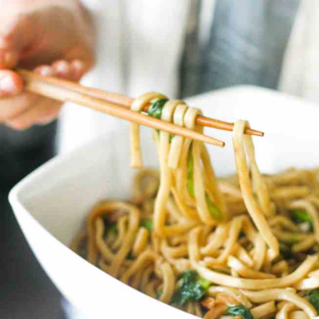 Shanghai-style Fried Noodles