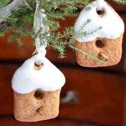 Gingerbread Birdhouse