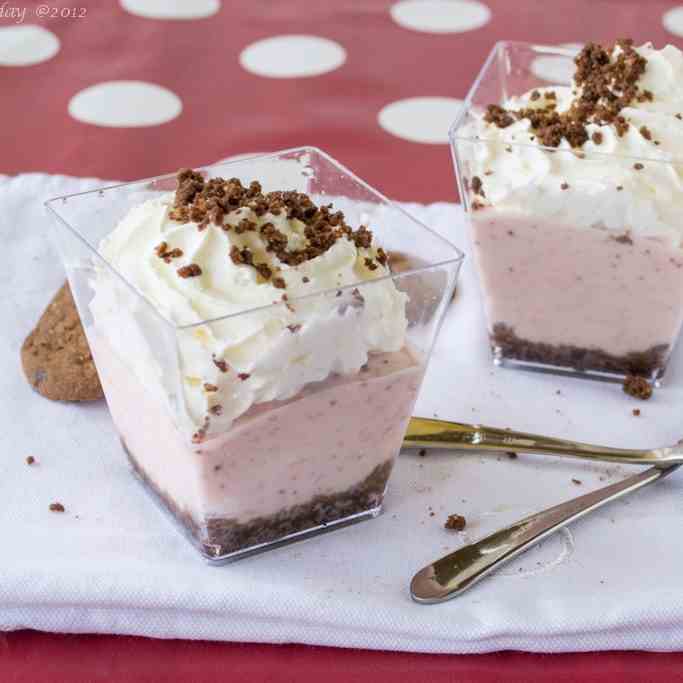 Strawberry mousse