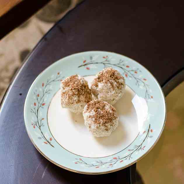 Coconut Banana Balls Recipe