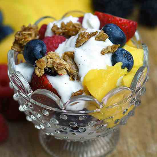 Fresh Fruit with Honey Vanilla Yogurt