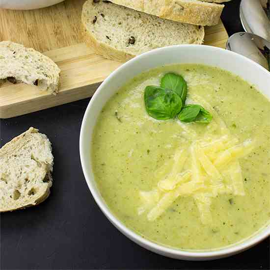 Easy Broccoli and Cauliflower Soup