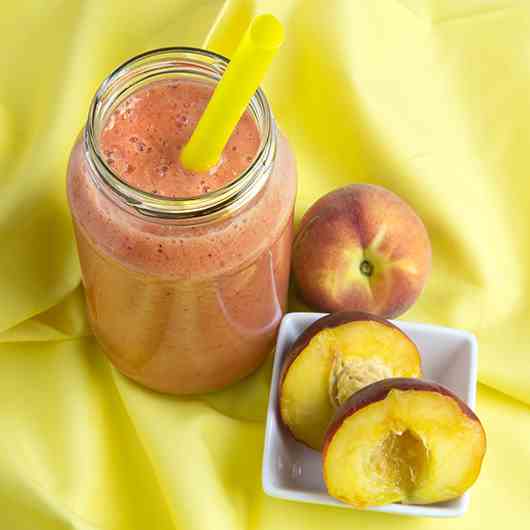 Raspberry & Peach Refresher Smoothie