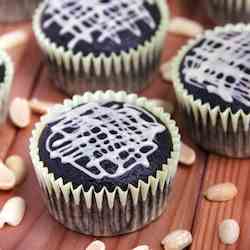 Chocolate Cupcakes with PB Drizzle