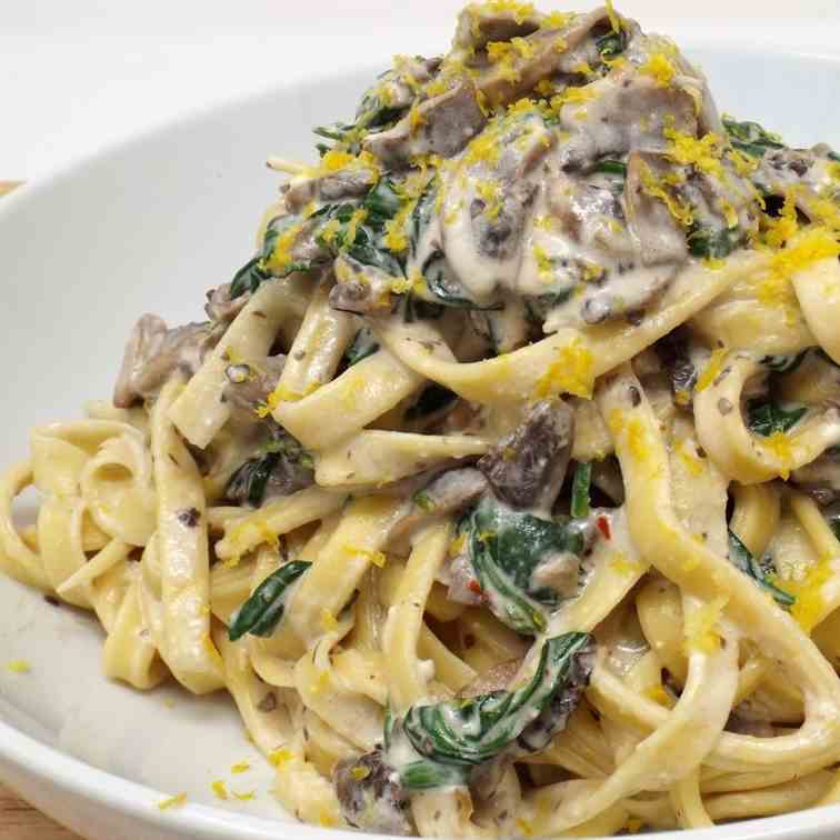 Spinach, Mushroom and Ricotta Fettuccine