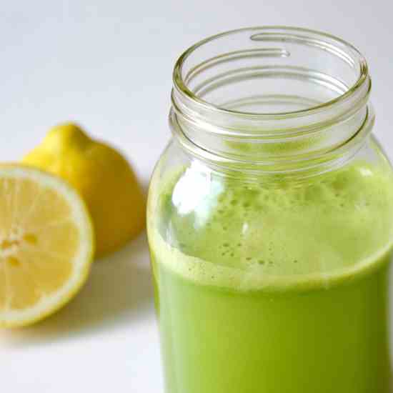 Cucumber and Celery Green Juice 