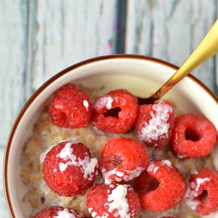 Raspberries and Cream Oatmeal