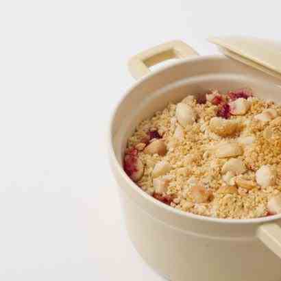 Apple and blackberry crumble