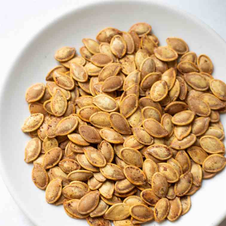 Air Fryer-Roasted Pumpkin Seeds