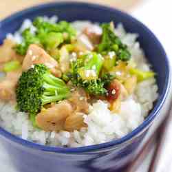 Honey Garlic Chicken & Broccoli Stir-Fry