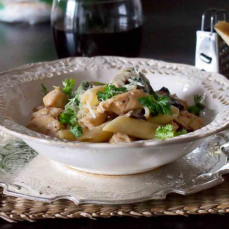 Chicken, spinach and Marsala pasta