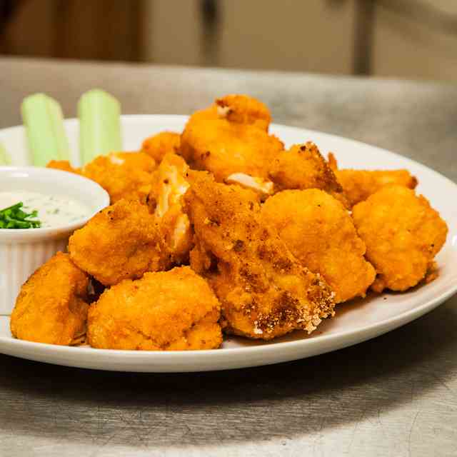 Baked Buffalo Cauliflower Bites