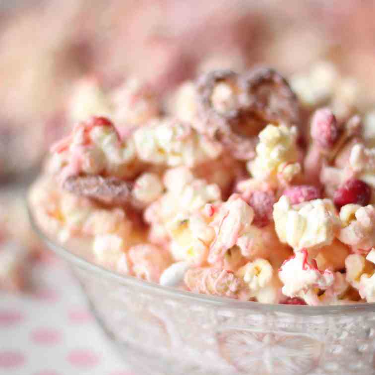 Pink Chocolate Popcorn