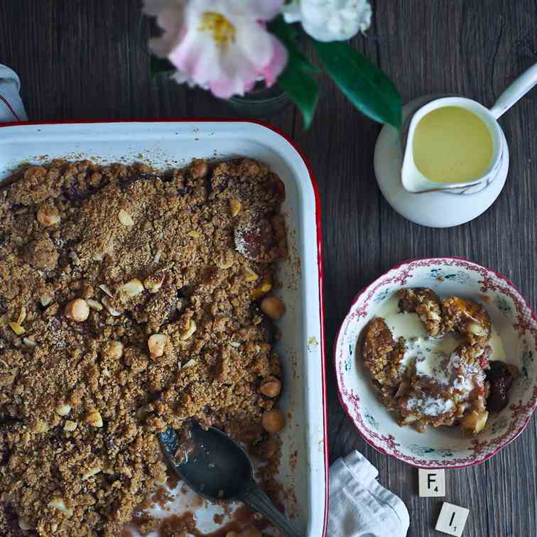 Luscious Fig - Macadamia Crumble