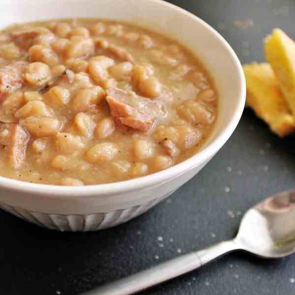 Creamy Great Northern Beans with Ham 