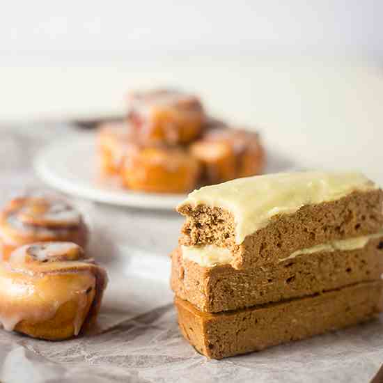 Cinnamon Roll Protein Bars