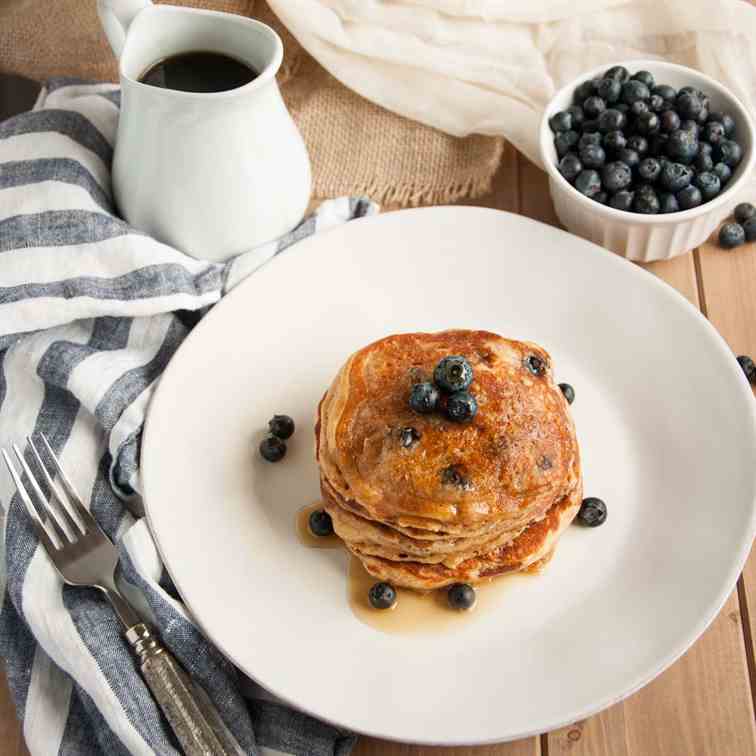 Whole Wheat Yogurt Pancakes