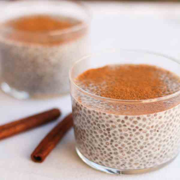 Vanilla Bean & Cinnamon Chia Pudding