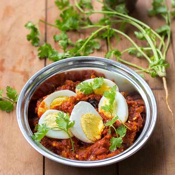 Spicy Naadan Egg Roast