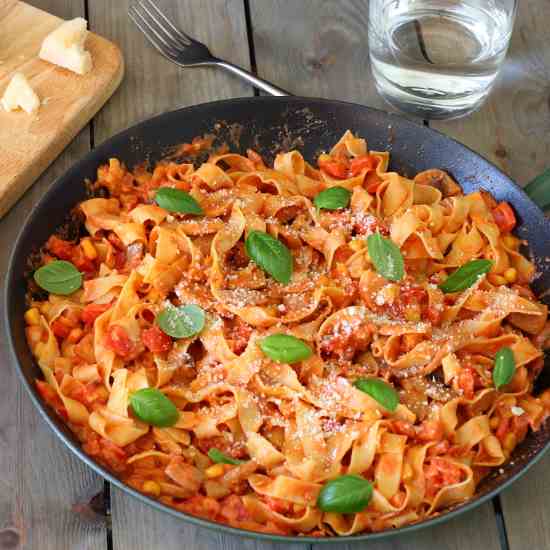 Spicy Chorizo and Red Pepper Pasta
