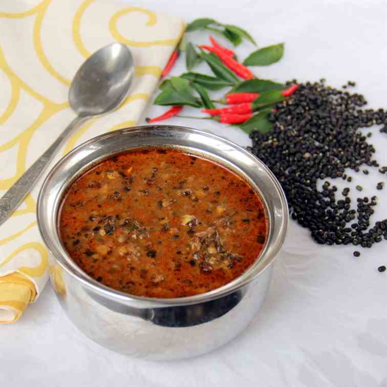 Dal Makhani – Black Lentils in Spicy Cream