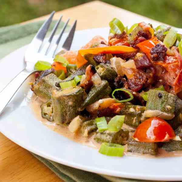 Okra, Tomatoes and Bacon Saute