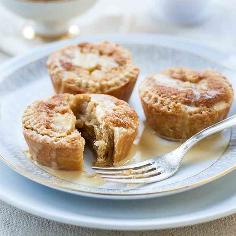 Pear and ginger hand pies 