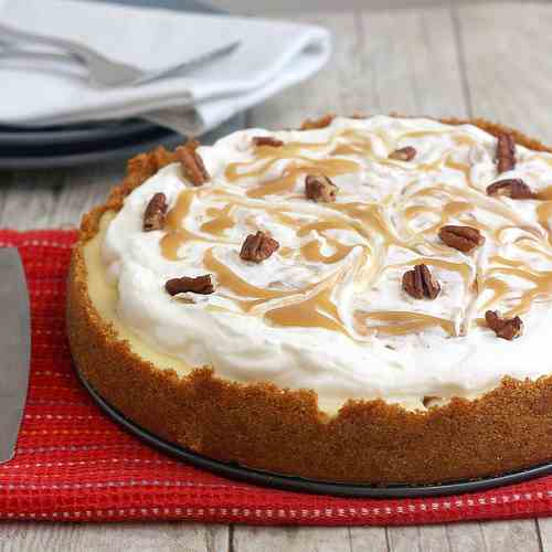 Caramel Apple Cheesecake Pie