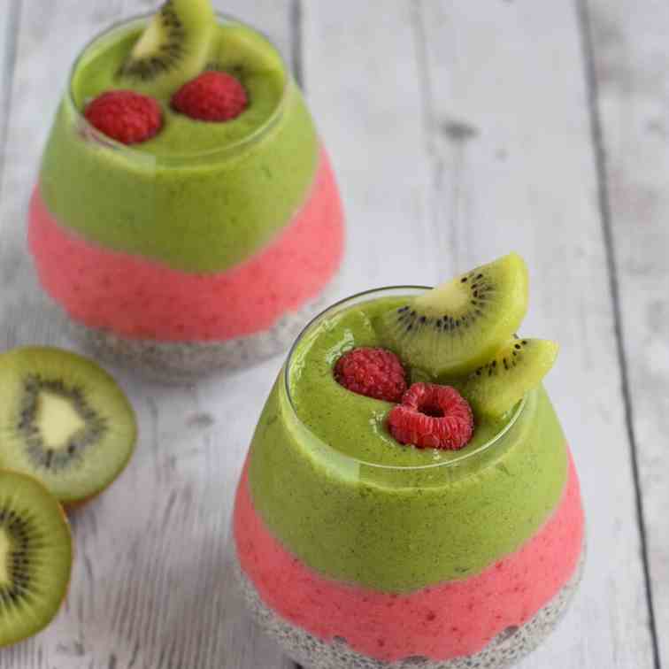 Kiwi and Raspberry Chia Pudding